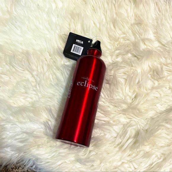 Twilight Eclipse Blockbuster Exclusive Team Jacob Water Bottle - Picture 3 of 5